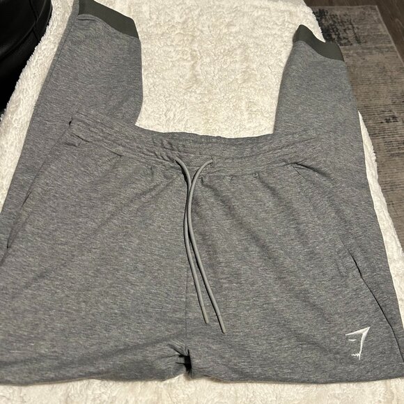 Gymshark Joggers Size Medium - Picture 2 of 2